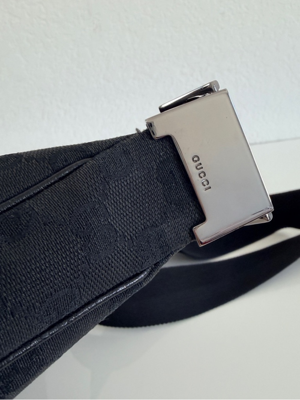 Gucci Black Monogram Crescent Shoulder Bag - Picture 3 of 15